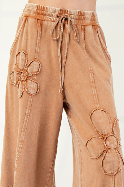 Flower Patch Pant in Almond