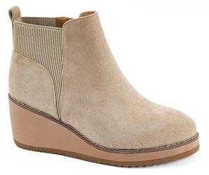 Corkys "Apple Sauced" Bootie