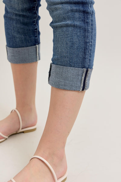 Judy Blue Mid Rise Cuffed Capri