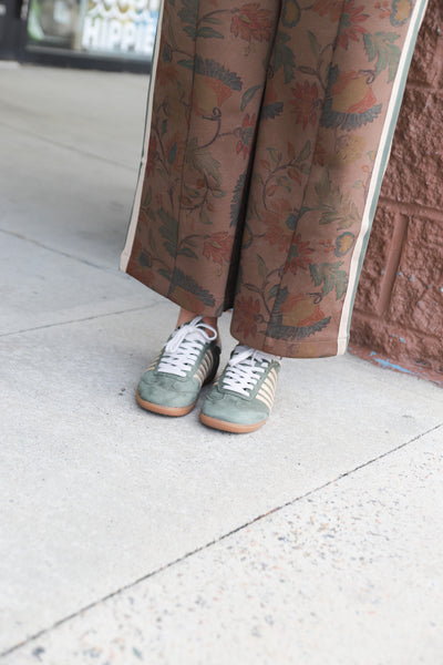 SHUSHOP Stevie Suede Sneaker