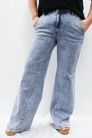Judy Blue W Stone Wash Retro Wide Fit Jean