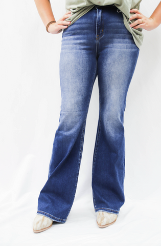 Risen HR Bootcut Jean in Dark Wash