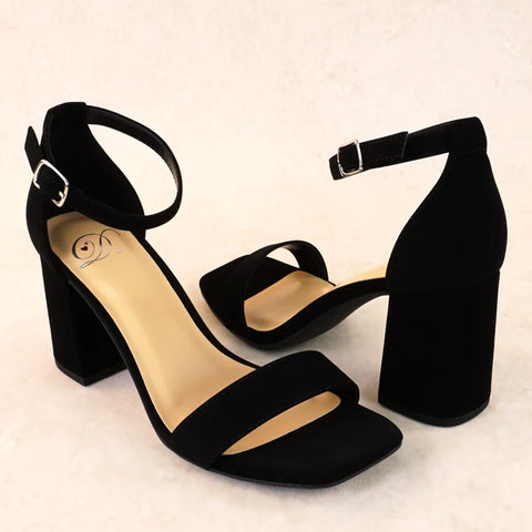 Larch-S  Block Heel in Black
