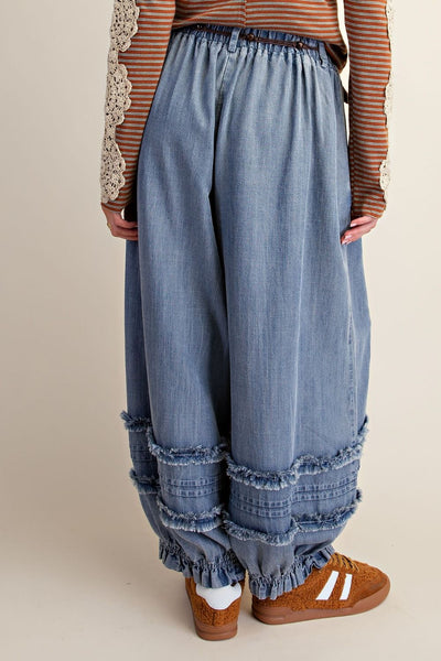 Let The Ruffle Hang Pant