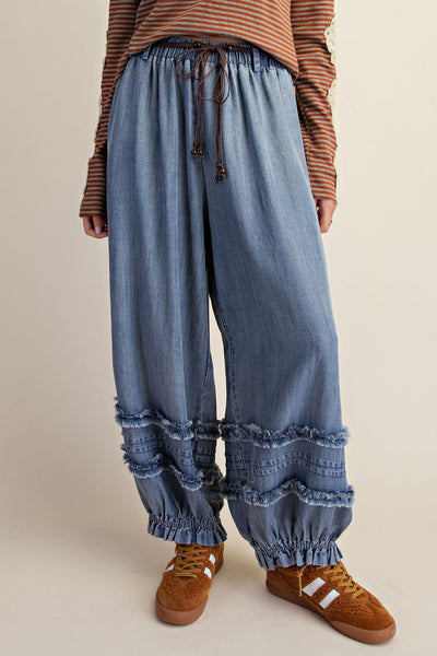 Let The Ruffle Hang Pant