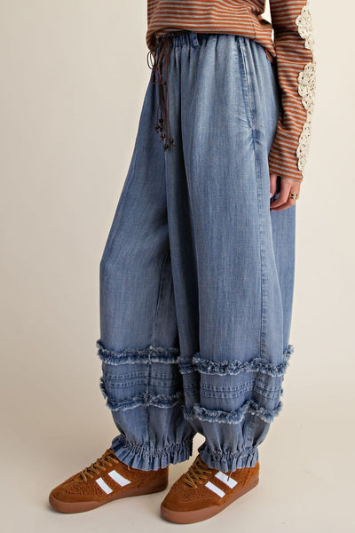 Let The Ruffle Hang Pant