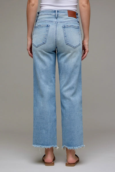 Hidden Medium Light MR Cropped Classic Straight Jean